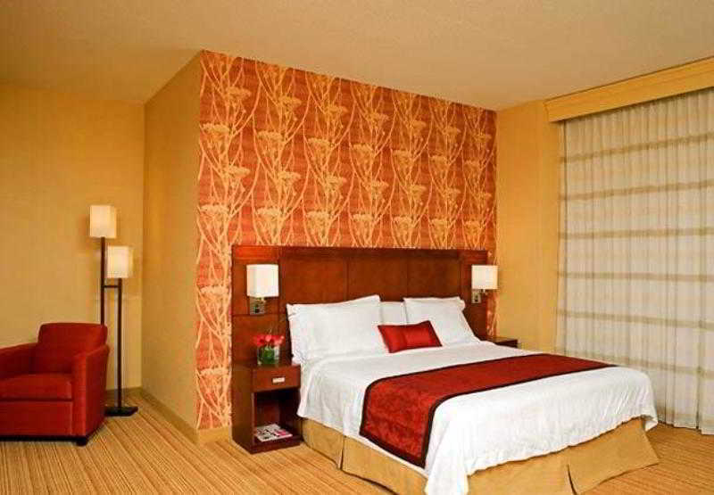 Courtyard Grand Rapids Downtown Hotel Exterior photo